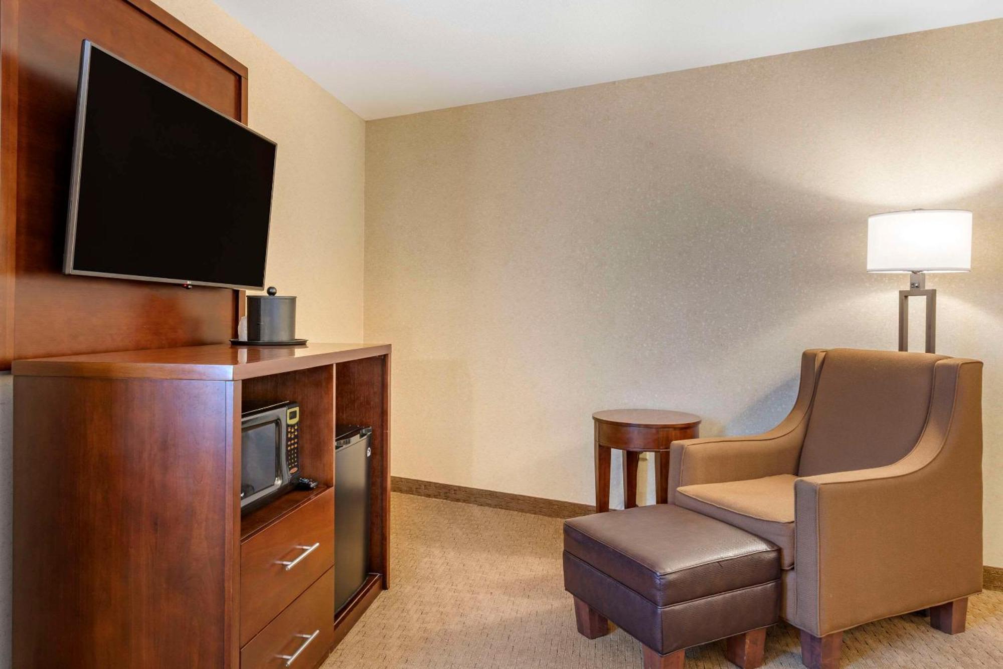 Comfort Inn & Suites Линкольн-Сити Экстерьер фото